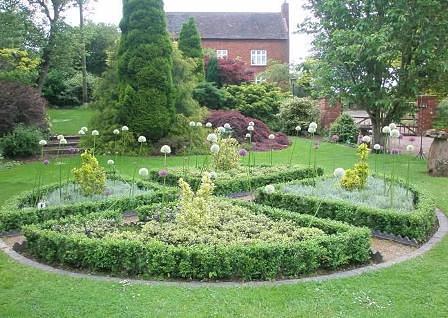 Whitlenge Gardens & Nursery